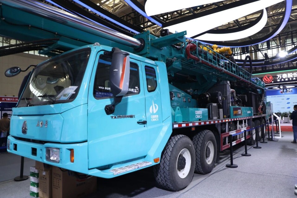 “地勘装备能力提升的重大突破”！不朽情缘官方网站智能联合中国煤炭地质总局发布T138车载钻机